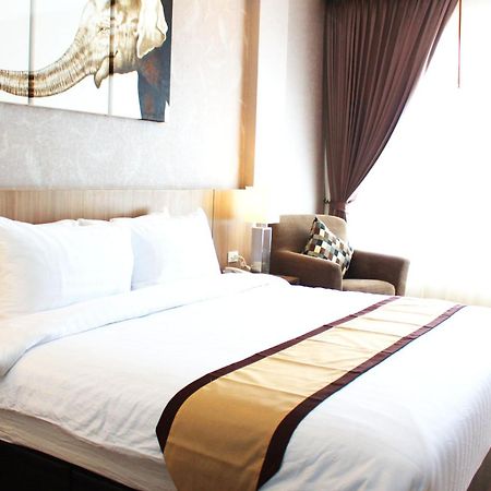 Sr Boutique Hotel Thakhek Exterior photo