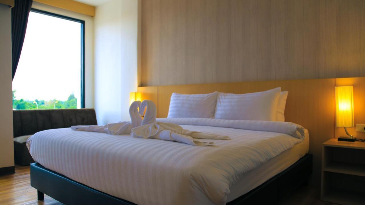 Sr Boutique Hotel Thakhek Exterior photo